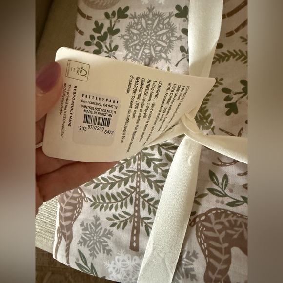 NWT Pottery Barn winter solstice sheet set size twin/twin XL - Picture 3 of 3